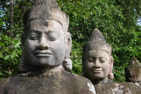 Statues, Angkor Thom